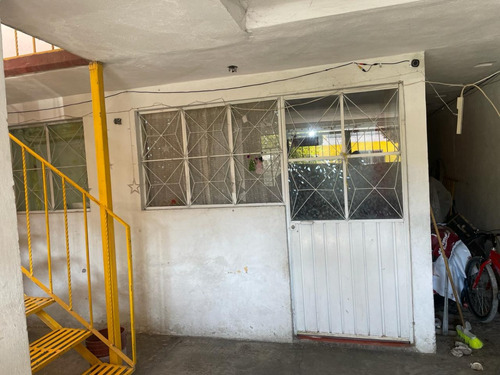 Propiedad De 4 Departamentos Y 1 Accesoria En Ejidos De San Andrés, Ecatepec Edo Mex