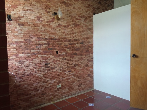 Imagen 10 de 14 de Apartamento Ciudad Casarapa Parcela 11. Eq