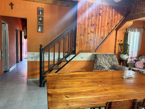Venta. Casa 6 Ambientes Con Galpón. Capdevilla. Parque Sakura. Exaltacion De La Cruz
