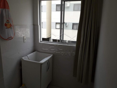 Imagem 2 de 10 de Apartamentos - Ref: V681