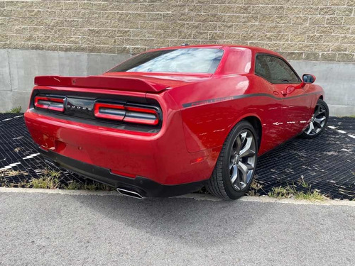 Imagen 7 de 11 de Dodge Challenger 3.6 Black Line X At 2016