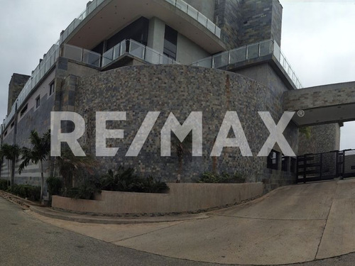 Re/max 2mil Vende Apartamento En La Roca Loft