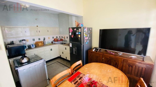 Venta De Casa De Tres Dormitorios Con Fondo La Blanqueada Montevideo