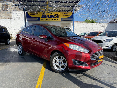 Imagem 1 de 12 de Ford Fiesta Sedan