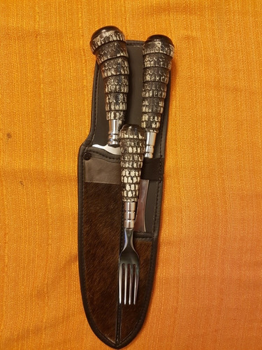 Cuchillo De 22 Cm De Hoja, Pincho T Tenedor