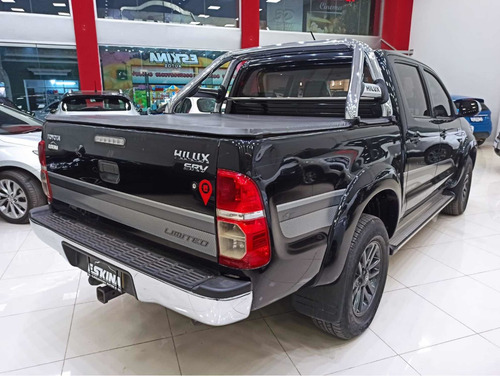 Imagen 8 de 15 de Toyota Hilux 2015 3.0 Cd Srv Limited 171cv 4x4 5at