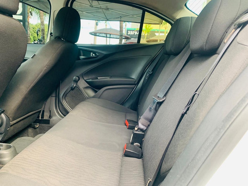 Fiat Cronos 1.0 Flex 4p