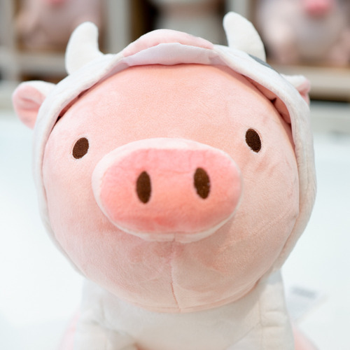 Miniso Peluche Cerdito Sentado Con Capucha De Vaca 27.9x21.2