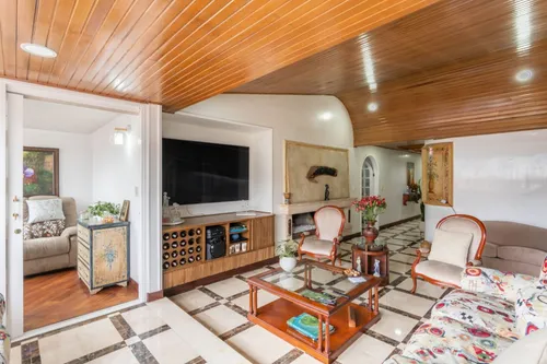 Apartamento En Venta En El Chicó. Cod V15687