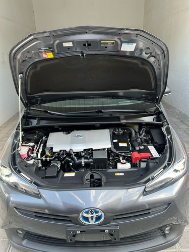 Toyota Prius 1.8 Premium Cvt