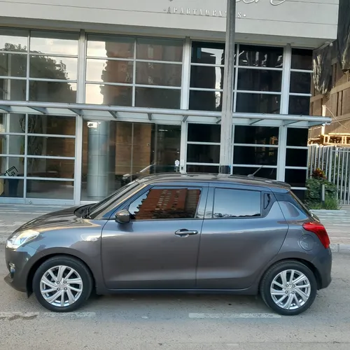 Suzuki Switf Hibrido Mecanico 2022