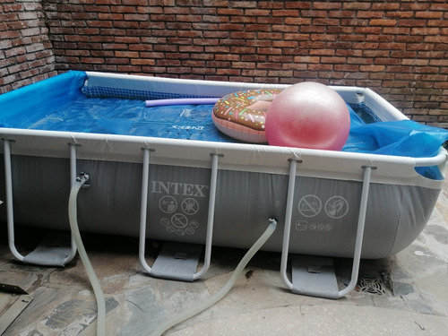 Piscina Intex  Un Solo Uso Con Cobertor, Escalera Y Bomba 