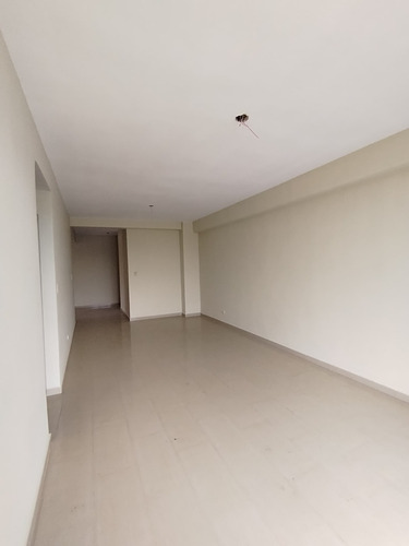 Apartamento Obra Blanca En Mañongo, Residencias Titanium Suite. Lm.p