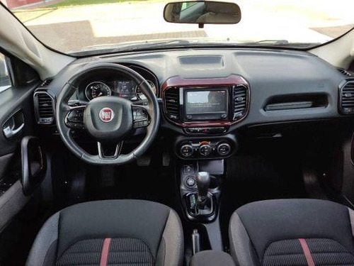 Imagem 3 de 12 de Fiat Toro 1.8 16v Evo Flex Freedom At6
