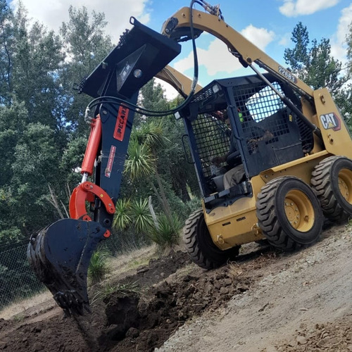 Implemento Excavador Standard Pecarí - Minicargadora