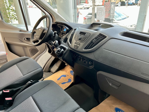 Imagen 17 de 18 de Ford Transit Furgon Largo 0 Km En Stock