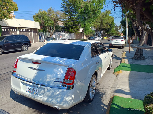 Chrysler 300c, Hemi, 8cilindros, 5.7 Lts, Color Blanco