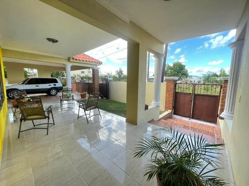 Imagen 3 de 14 de Casa En Venta En Higuey, Urb, Sajour 3hab, 806m2 De Terreno