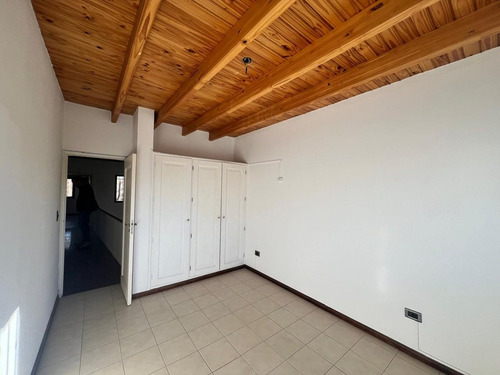 Venta Departamento Tipo Duplex, Alto Dorrego Gllén