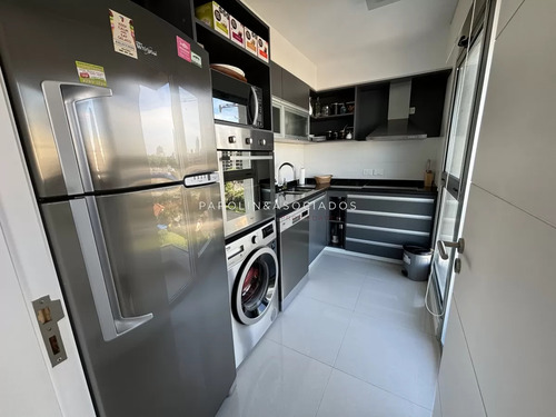 Apartamento En Venta En Icon Tower, Punta Del Este.