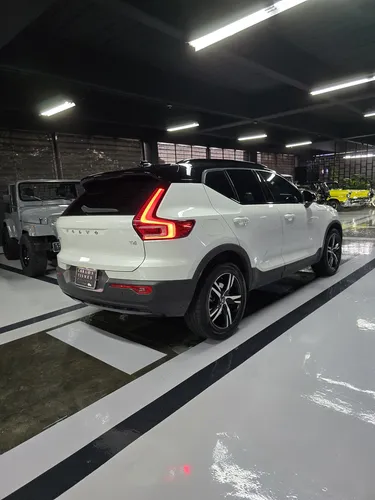 Volvo XC40 2.0 T5 Awd R-design