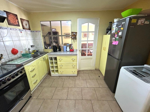 Vende Casa En Los Altos De Chiguayante.