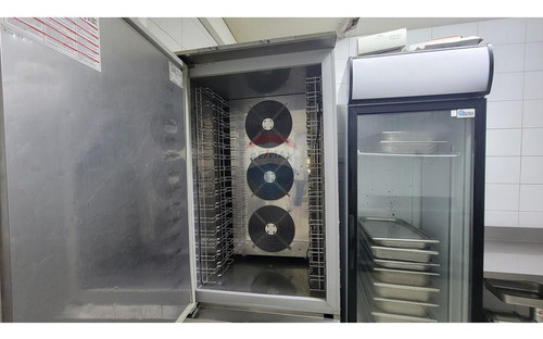 Derecho De Llaves: Cocina Industrial Operativa