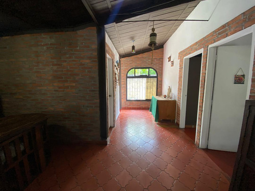 Venta Casa Urbanización Turumo 970 M2 Jk