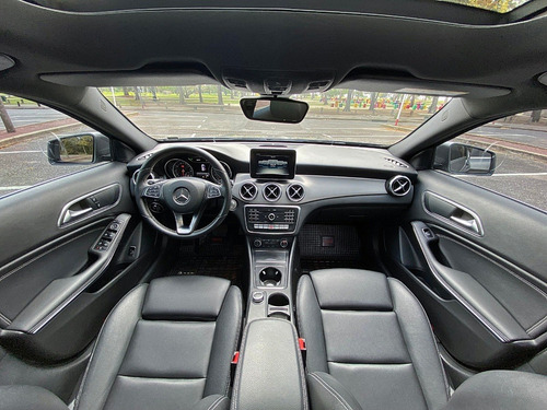 Mercedes-Benz Clase GLA 1.6 Gla200 Urban 156cv