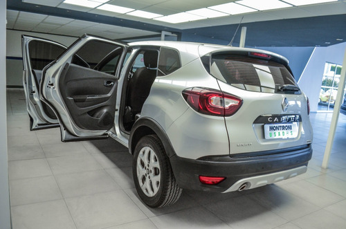 Imagen 24 de 25 de Renault Captur Zen 2018