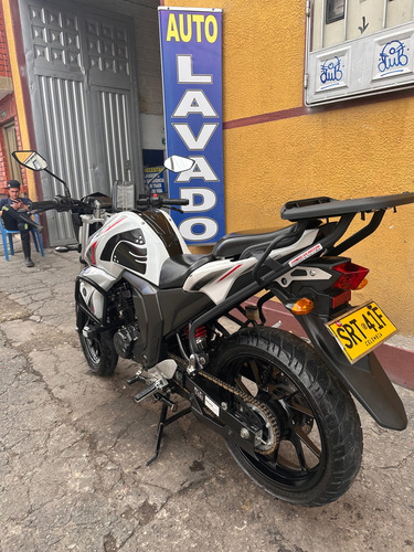 Yamaha Fz 2.0 Blanca