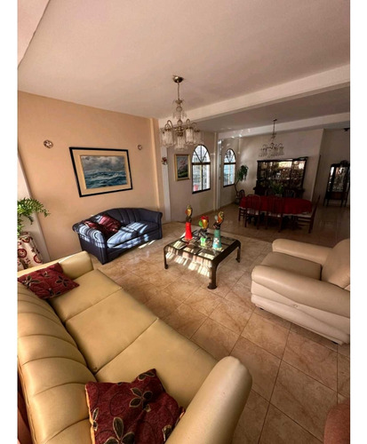 Venta Casa. Sector Planta Vieja. Las Delicias. Maracay Aragua