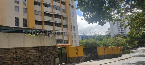 Apartamento Totalmente Remodelado A La Venta Ubicado En Santa Paula #24-15063 Mn Caracas - Baruta 