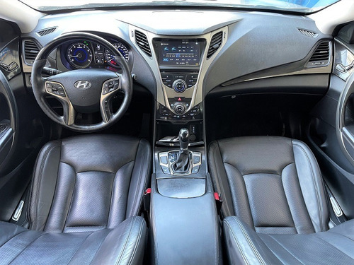 Imagem 6 de 11 de Hyundai Azera 3.0 V6 Aut. 2013 Muito Novo