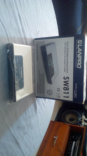 Imagen 1 de 2 de Switch De 8 Canales