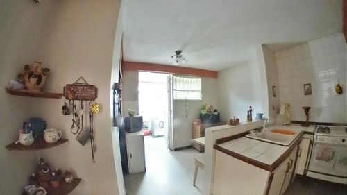 Imagen 14 de 30 de Casas En Venta Zona Este Barquisimeto Código Flex: 21-3430 - 0424 556 57 59 Rentahouse Centro Occidente Monica C.