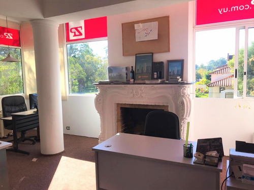 Edificio En Venta Ideal Para Oficina En Carrasco Sur!