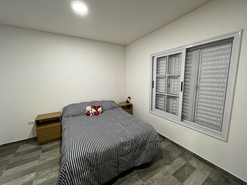 Vendo Casa Con 4 Habitaciones En Herrera, Entre Ríos.