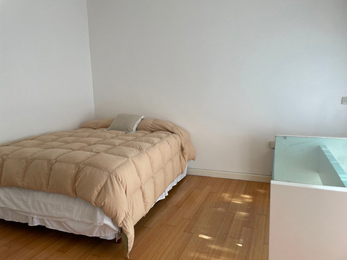 Impecable Casa De Diseño En Núñez