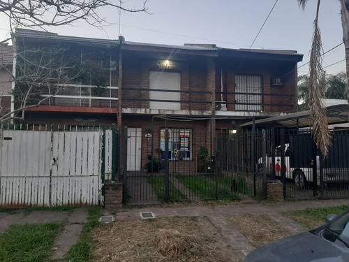 Imagen 1 de 6 de Duplex En Ituzaingo Norte, 3 Dormitorios, A Refaccionar