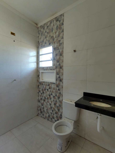 Imagem 4 de 13 de Casa A Venda 2 Quartos Em.mongagua Não É Geminada!