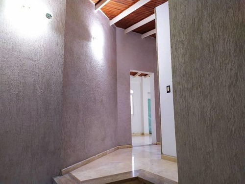 Townhouse En Venta La Morita I Villa Geicas Cod 21-8656 Jja