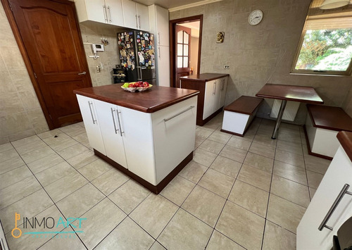 Casa En Venta De 4 Dorm. En Portal De La Frontera