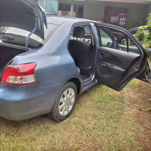 Imagen 4 de 8 de Toyota Yaris Sedan