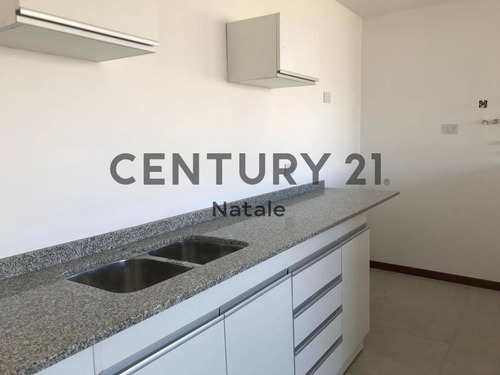 Imagen 8 de 17 de Casa En Venta 133 Y 487 , Altos De Lacroze, A Estrenar.