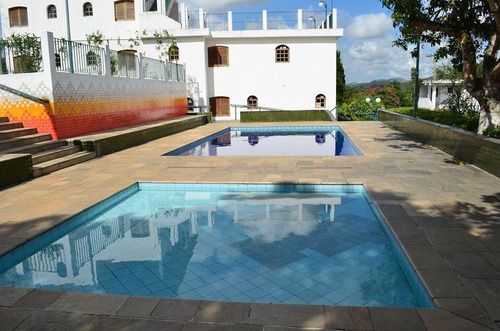 Chácara Em Guararema, Capacidade Aprox. 80 Dormindo, 10 Mil M², Acesso Fácil, Local Calmo.