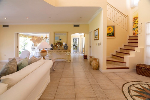 Importante Propiedad En Venta, Punta Del Este- Ref: 63648