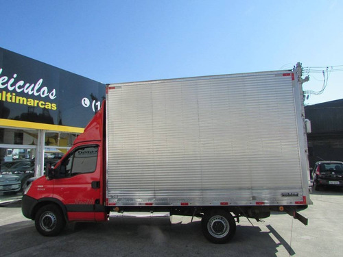 Imagem 5 de 11 de Iveco Daily 2.3 Hpi Diesel 30s13 Chassi Manual