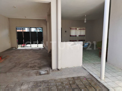 Casa En Venta En Colonia Guadalajarita