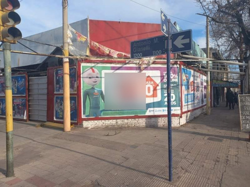 Imagen 1 de 6 de Galpon - Local 250 M2. Av. Alem 398 Esquina Gianelli